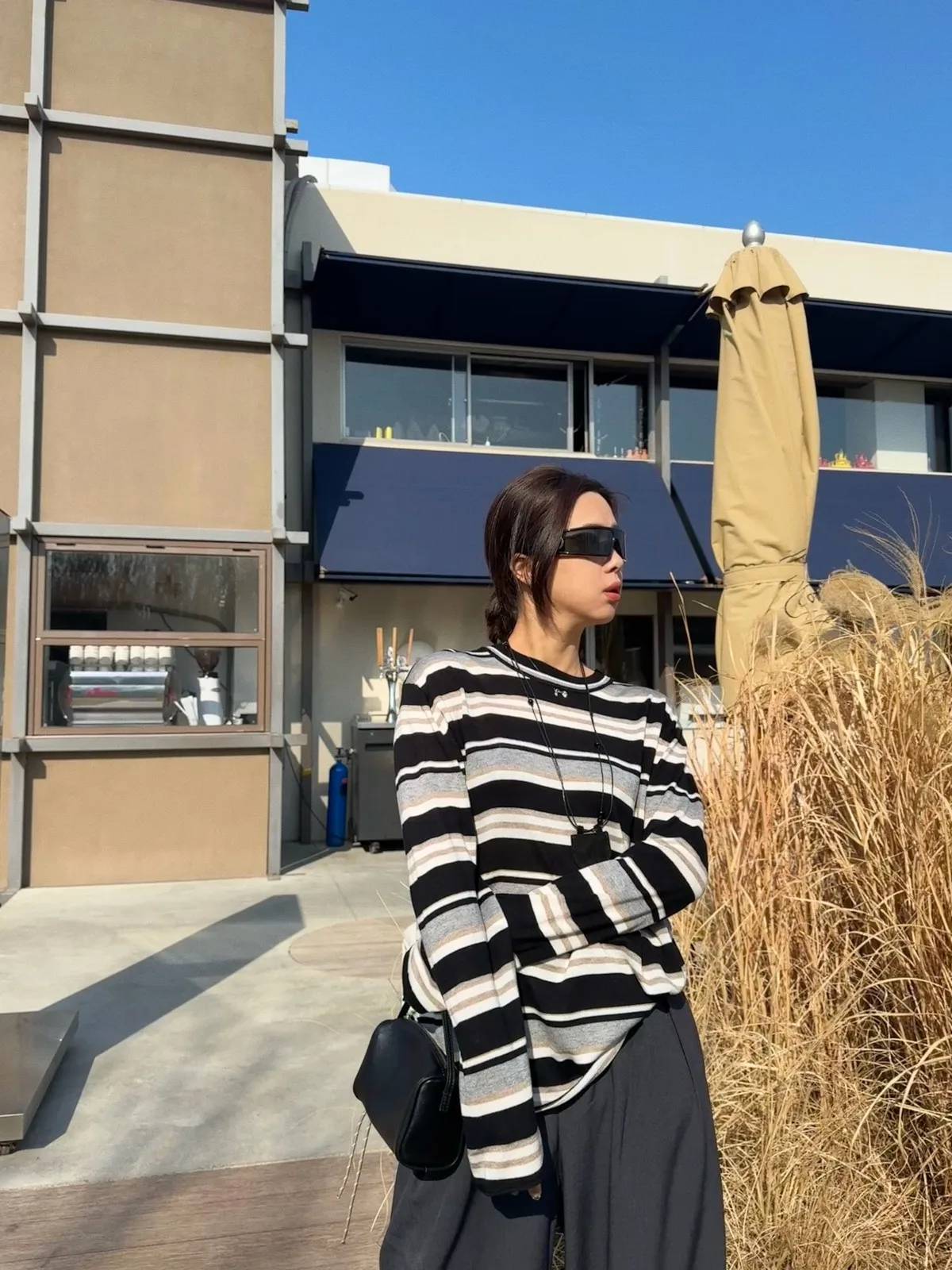 

Свободный трикотажный топ из шелка в полоску, цветной, с длинными рукавами, женская футболка, повседневная, удобная, тренд для блогеров