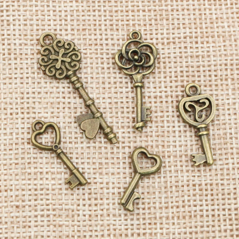 40pcs Key Charms Pendants Antique Bronze plated  Metal Retro Slower Heart Keys Charm DIY Jewelry Making Accessories Necklace