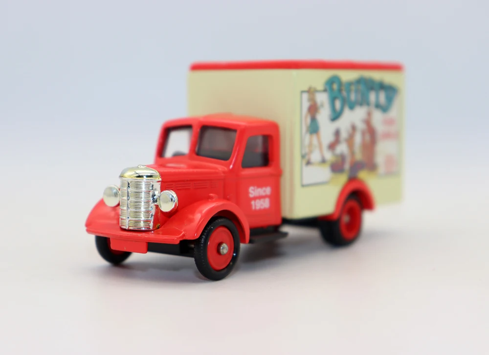 New Diecast Vintage Van Days Gone Toy Bedford CWT Truck by LLEDO Designed in England Classic car model For Collection Gift