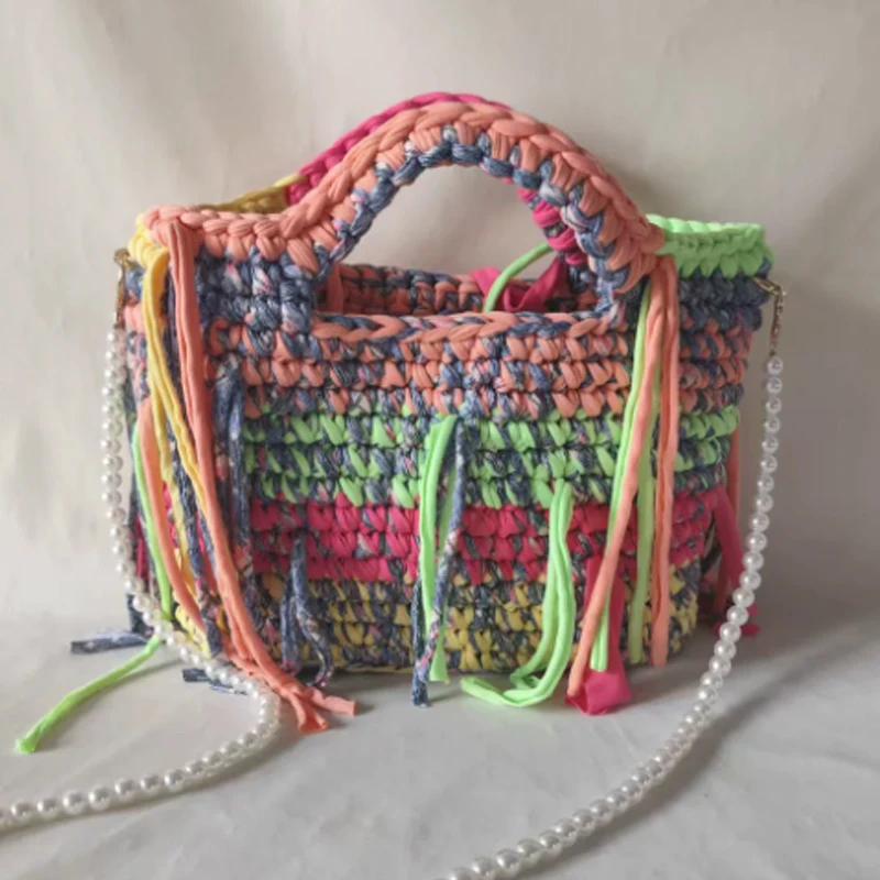 

Fashionable Colorful Hand Woven Handbag Casual Daily Versatile Large Capacity Contrasting Single Shoulder Bag Tassel Tote Bag