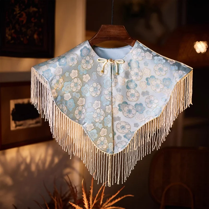 

Versatile Heavy Handmade Tassel Woven Brocade Round Neck Short Shawl