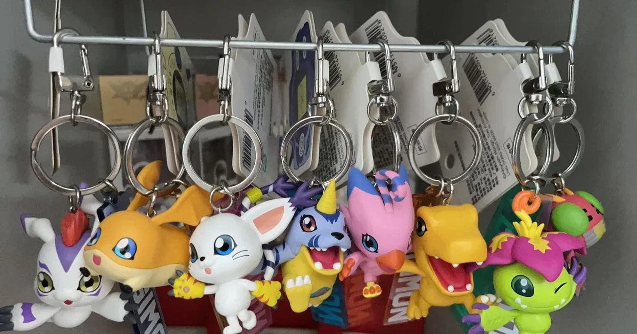 Anime Original Digimon Schlüsselanhänger Agumon Gabumon Q-Version Limitierte Figur Modell Spielzeug Rucksack-Anhänger Deko-Kollektion für Fans Geschenk – Detail 3