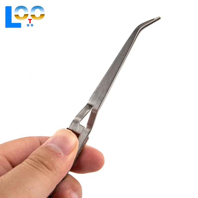 

1Pc Stainless Steel Cross Locking Lock Tweezers Self-Locking Jewelry Soldering Craft Repair Hand Tool Corrosion Resistant New