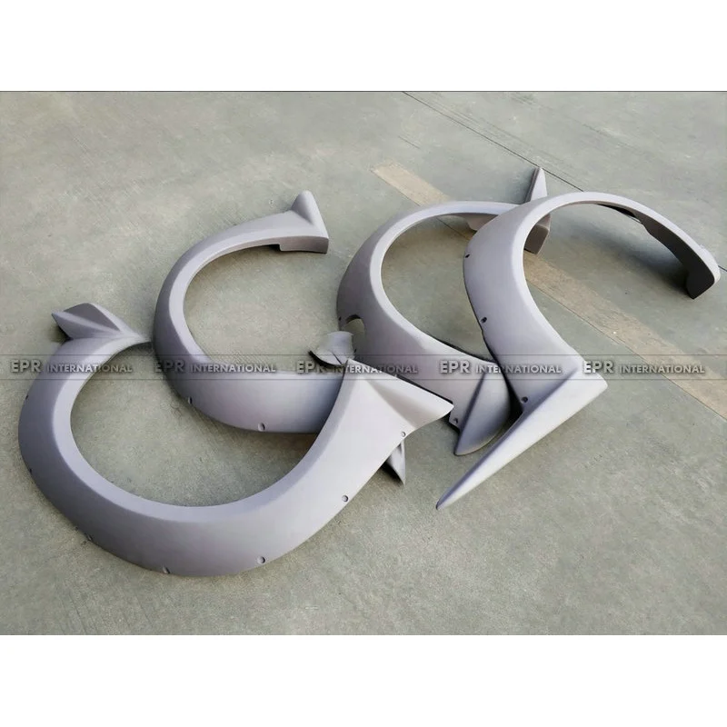 Well-Made Wide Body Front & Rear Arch 5Pcs 350Z Z33 VS Style Fiber Glass Material