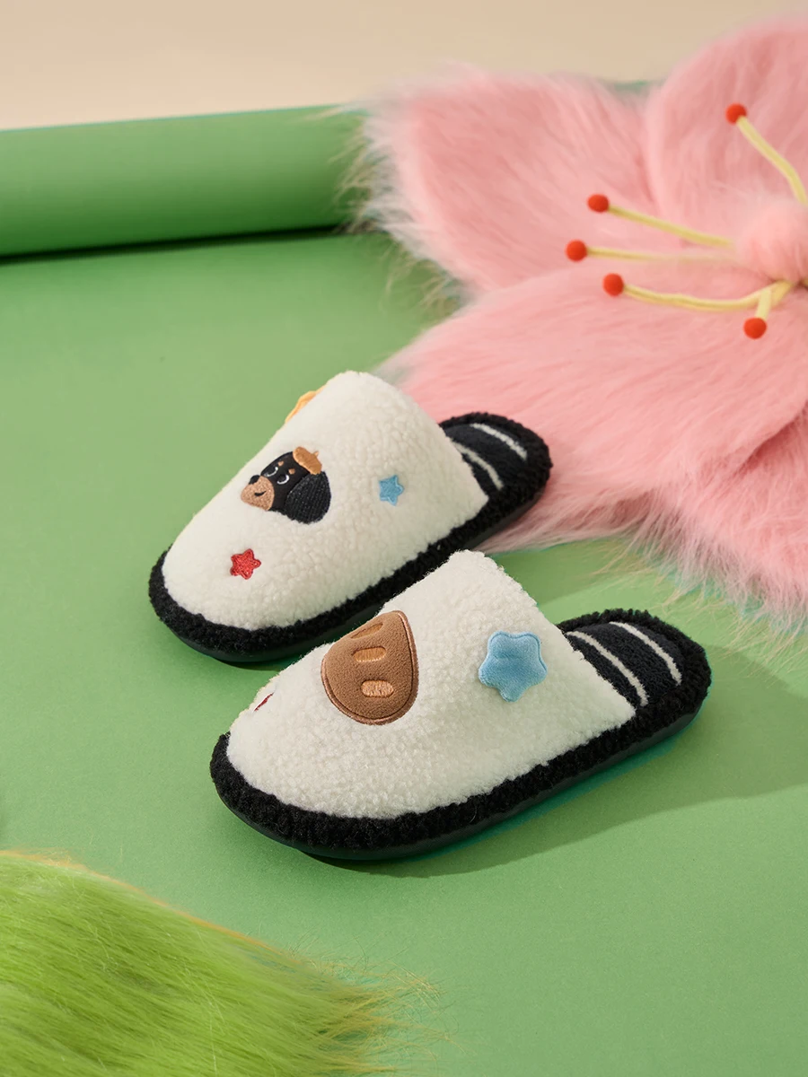 

Новые зимние милые женские тапочки, домашние милые хлопковые тапочки с героями мультфильмов, нескользящая домашняя обувь с рождественским оленем