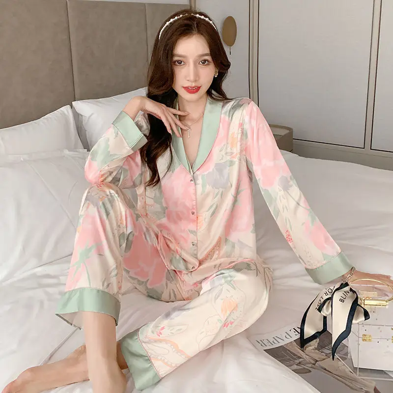 Spring New Ice Silk Pajamas Women\'s Short-sleeved Cardigan Satin Home Suit Sleepwear