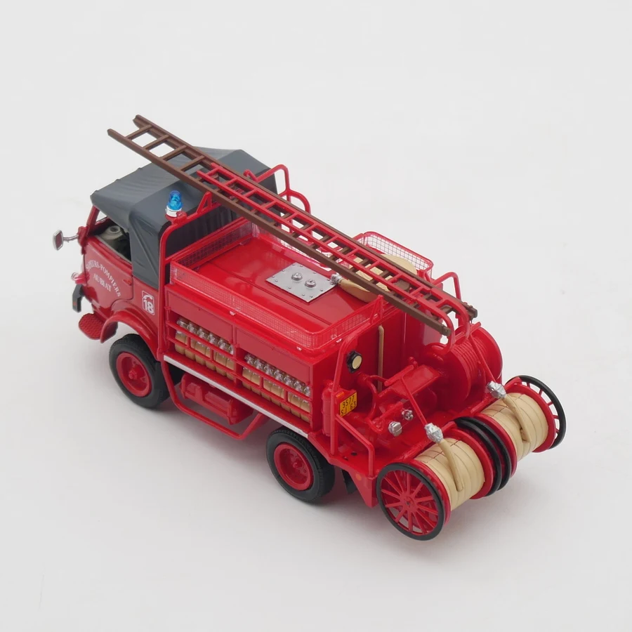 Diecast Ixo 1:43 escala Renault R2087 Renault motor de bomberos francés coche en miniatura de aleación juguete coleccionable regalo recuerdo adorno de exhibición