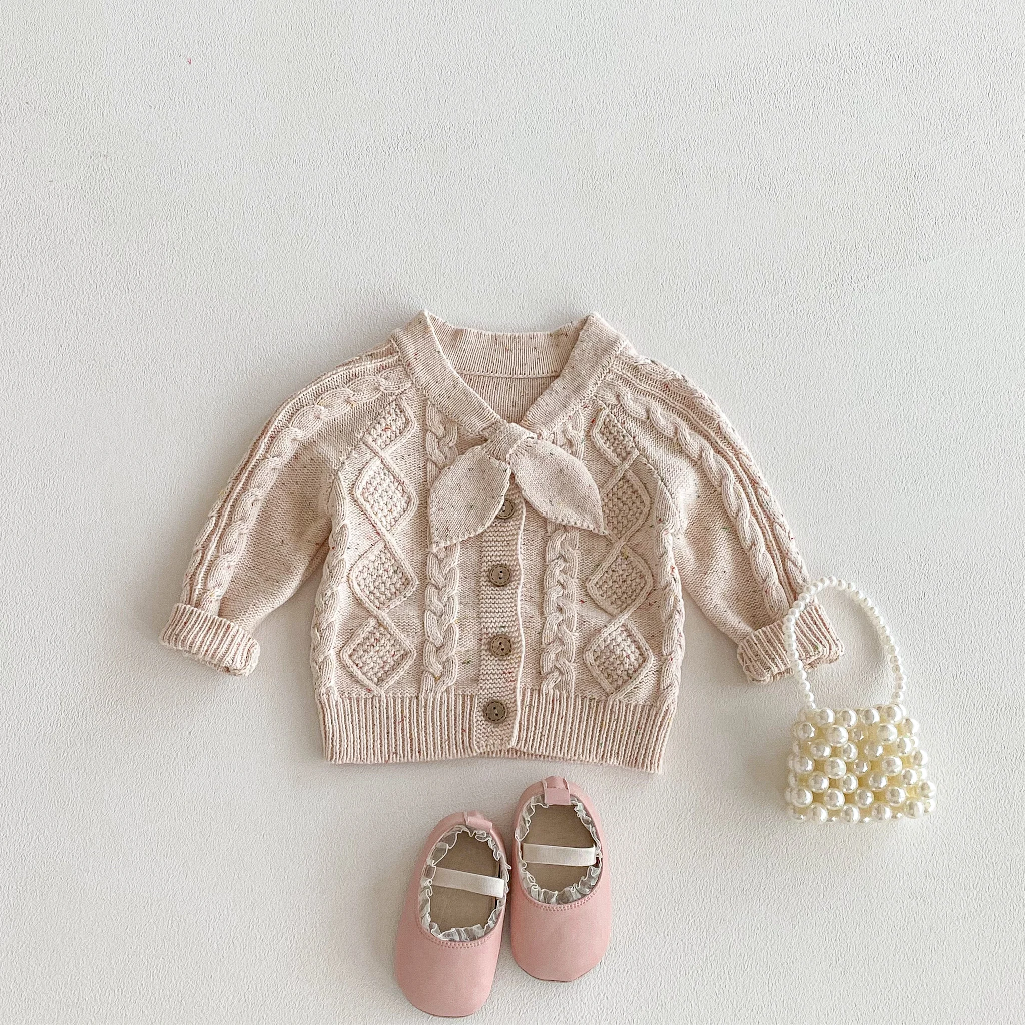 For Autumn and Winter, Girls' Woolen Cardigans, Infants' Bows, Colorful Polka Dot Tops, Sweaters, and Cardigans for Going Out