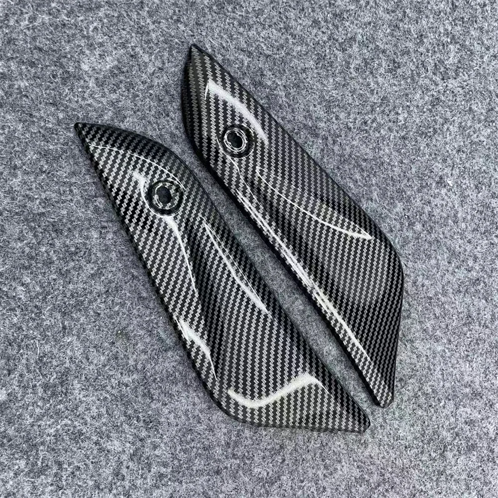 Motorcycle fairing CBR1000RR 04-07 2004 2005 2006 2007 Fuel tank short plate Fuel tank small guard plate Carbon fiber paint
