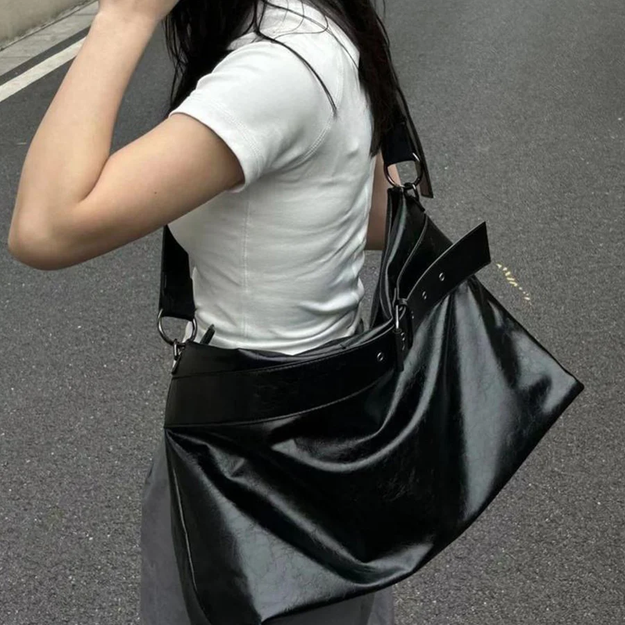 

New Summer Women Handbag Large Capacity Casual Pu Leather Shoulder Bag Korean Style Hobos Bag Youth Crossbody Shoulder Bag Black