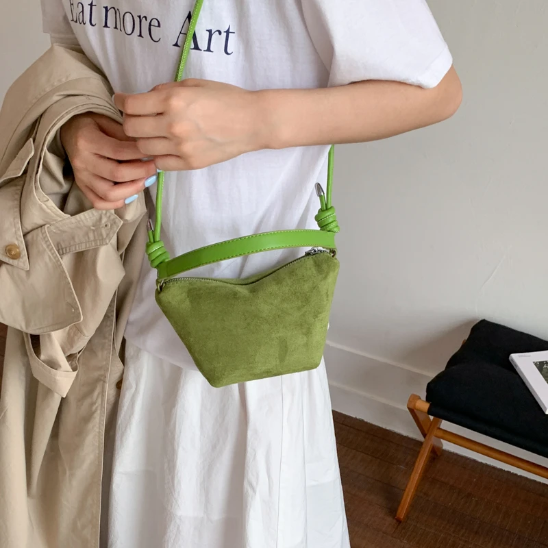 

Модная текстурированная сумка для подгузников для женщин, роскошная кожаная сумка через плечо, винтажная минималистичная сумка-тоут, дизайнерская, вместительная, элегантная.