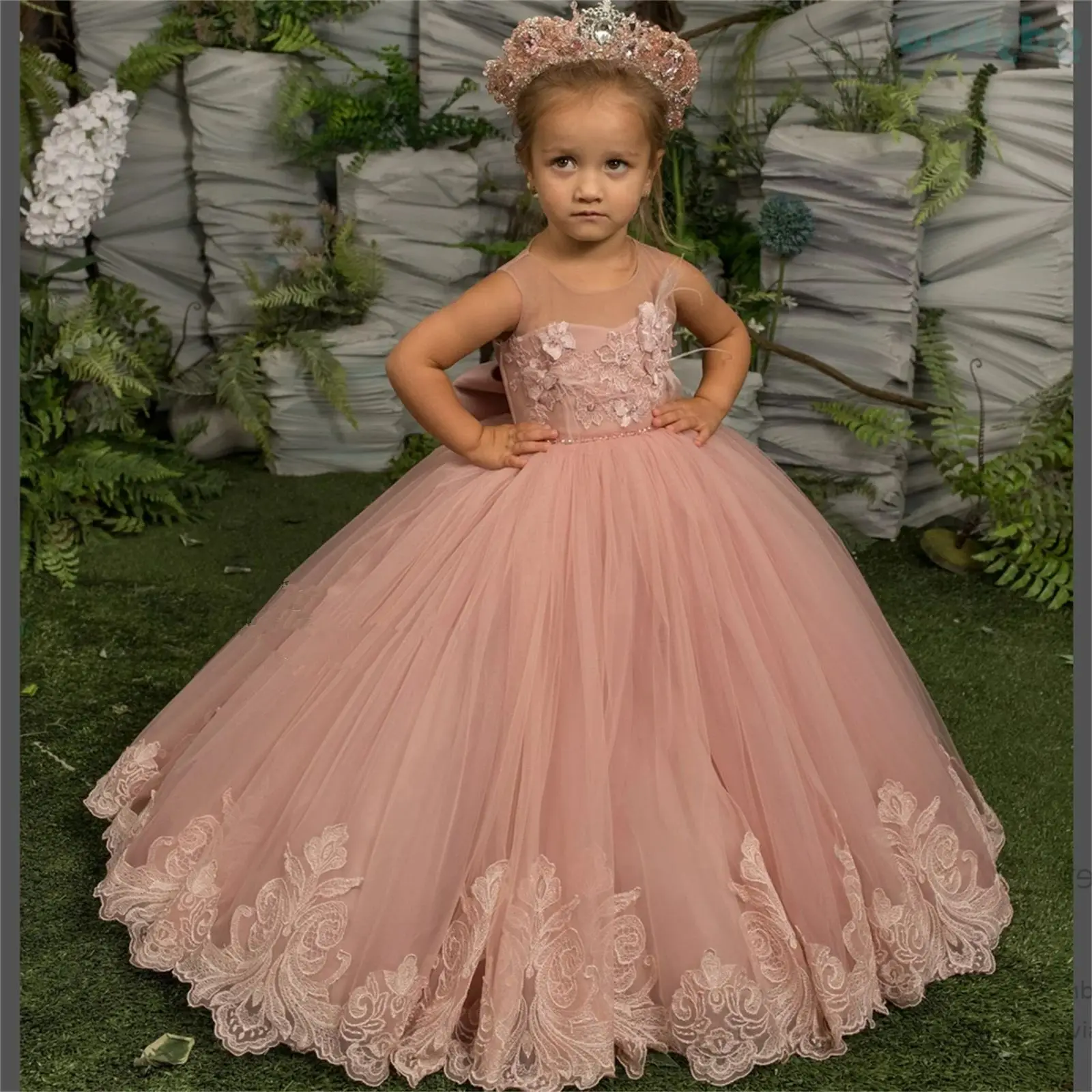 

Elegant Flower Girl Dress For Wedding Tulle Puffy Birthday Party Wear Lace Applique Sleeveless Bow First Communion Ball Gowns