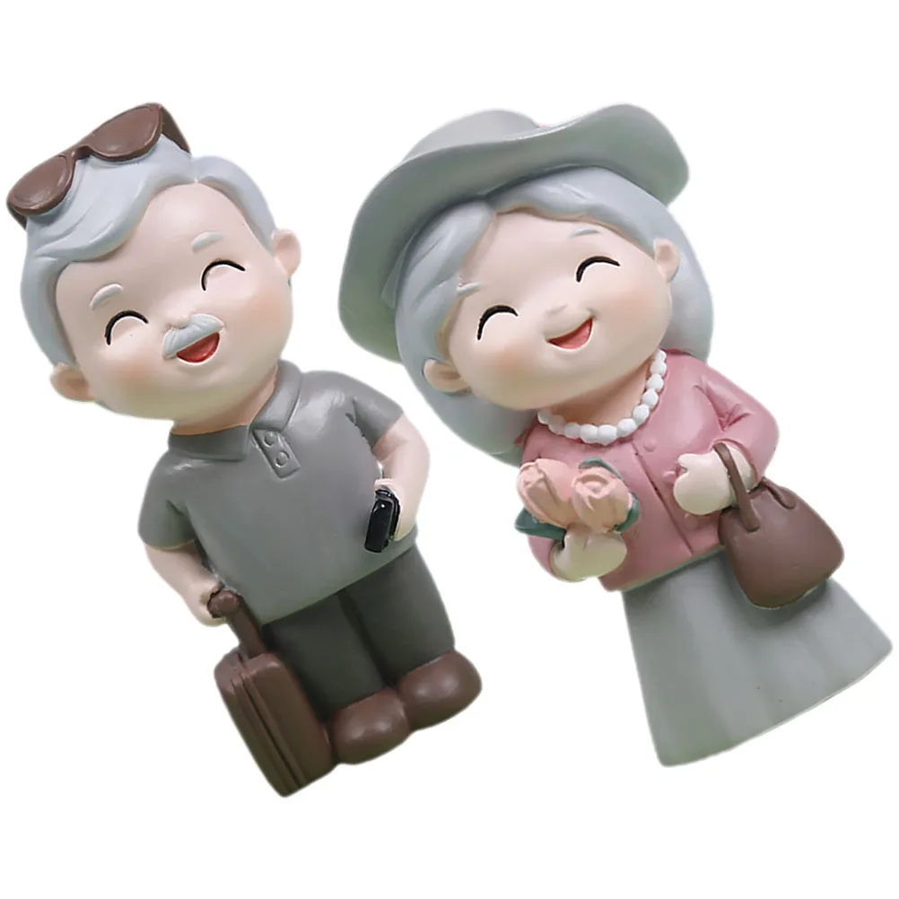 2Pcs Travel Grandparents Resin Elderly Couple Figurines Desktop Decor Statues Home Party Wedding Gift Grandma Grandpa Sculpture