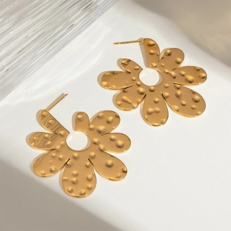 Loe| 18K Gold Flowe… - image