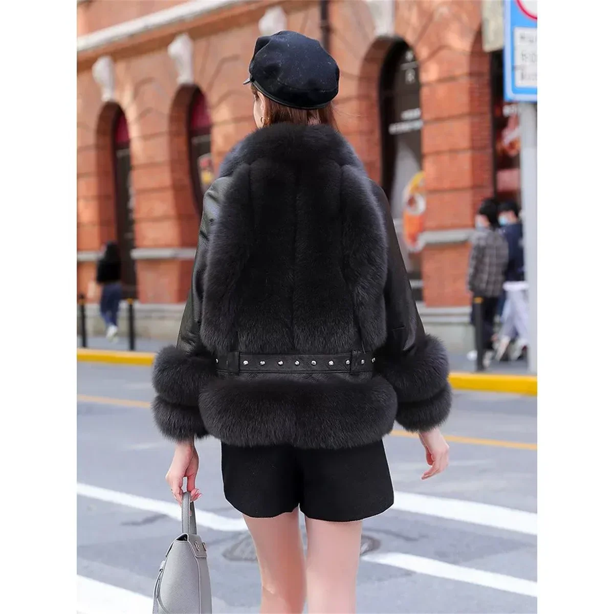 Fox Fur Grass Coat Women's Short Style New Young Style Fashion Brand Fur One Piece Leather Coat Coat