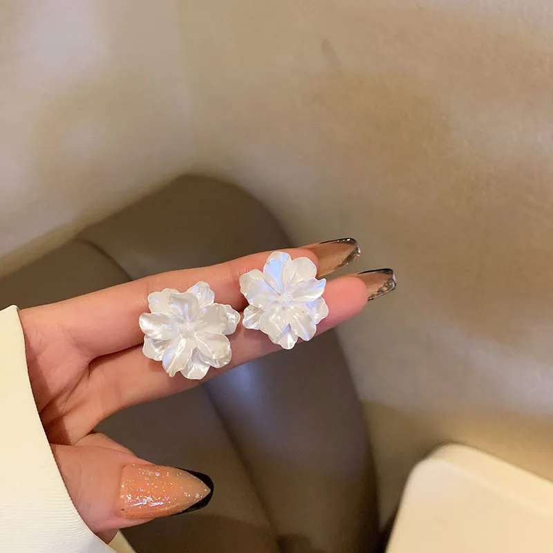 الاكريليك الأبيض كاميليا الزهور وأقراط للنساء مزاجه الموضة Fairycore القرط مجوهرات الزفاف بالجملة #2