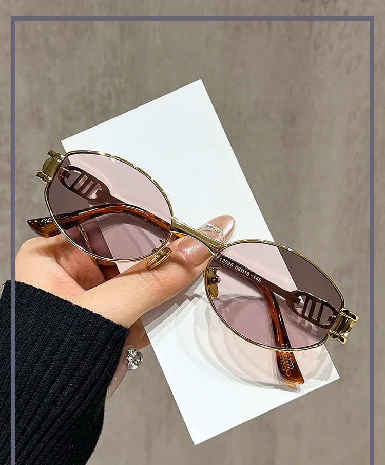 For 2026 Trendy UV Protection Sunglasses Women Travel Photo Eyewear Versatile Daily Shades for Plain Face Outfit