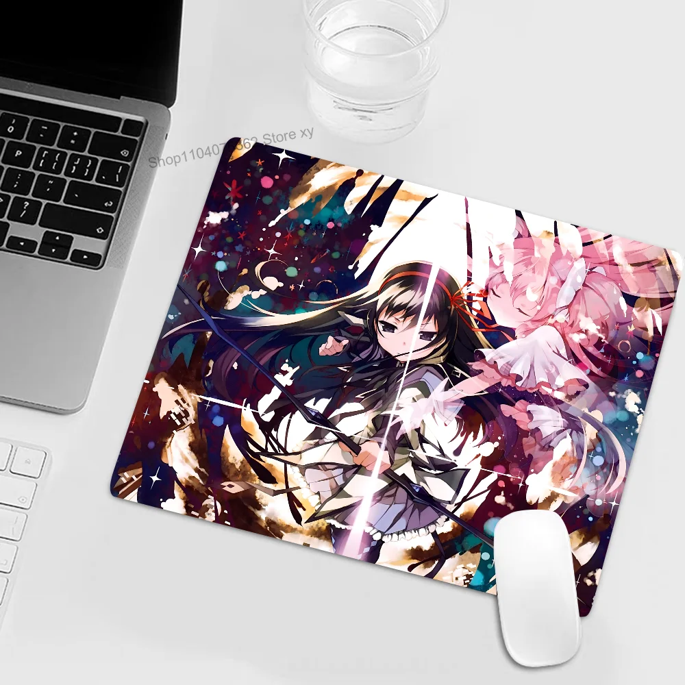 Puella Magi Madoka Magica Mousepad Small LockEdge Mouse Pad For Gamers Computer Desk Pad Rectangular Anti-slip Rubber