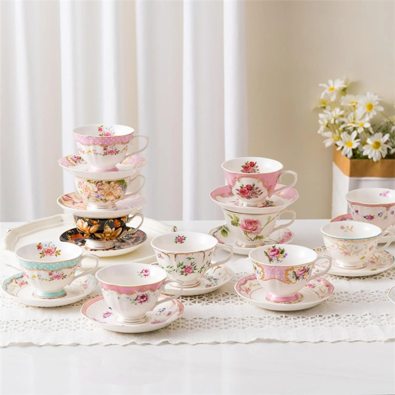 Elegant and Charming Floral Tea Set for Luxurious Tea-Drinking Experience. Indulge in Graceful Tea Moments with this Stunning Se