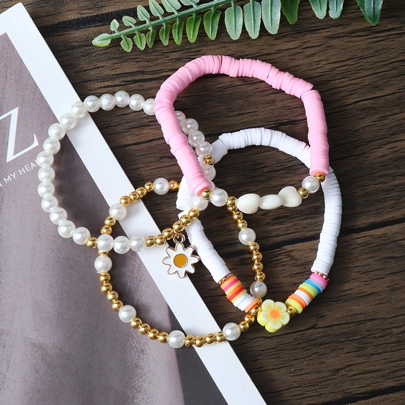 HI MAN 4 Pcs/Set White Flower Pendant Pearl Bead Soft Pottery Bracelet Bohemian Handmade Daily Occasion Popular Accessory