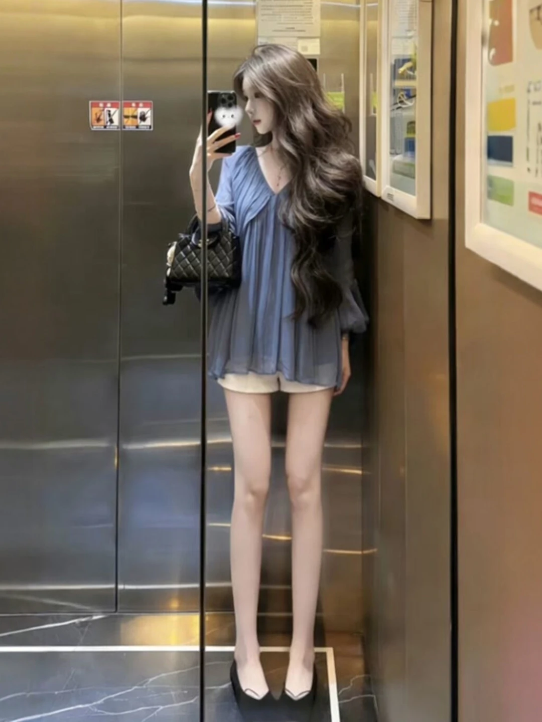 

French Style Loose Long Sleeve V-Neck Women's Shirt Gentle Wind Fashionable Spring 2026 Ladies Top Comfortable Casual Wear