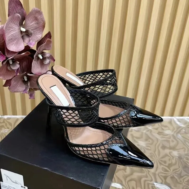 

Retro hollowed out fashionable toe cap sandals for women, 2026 summer new versatile slim and pointed toe shoes