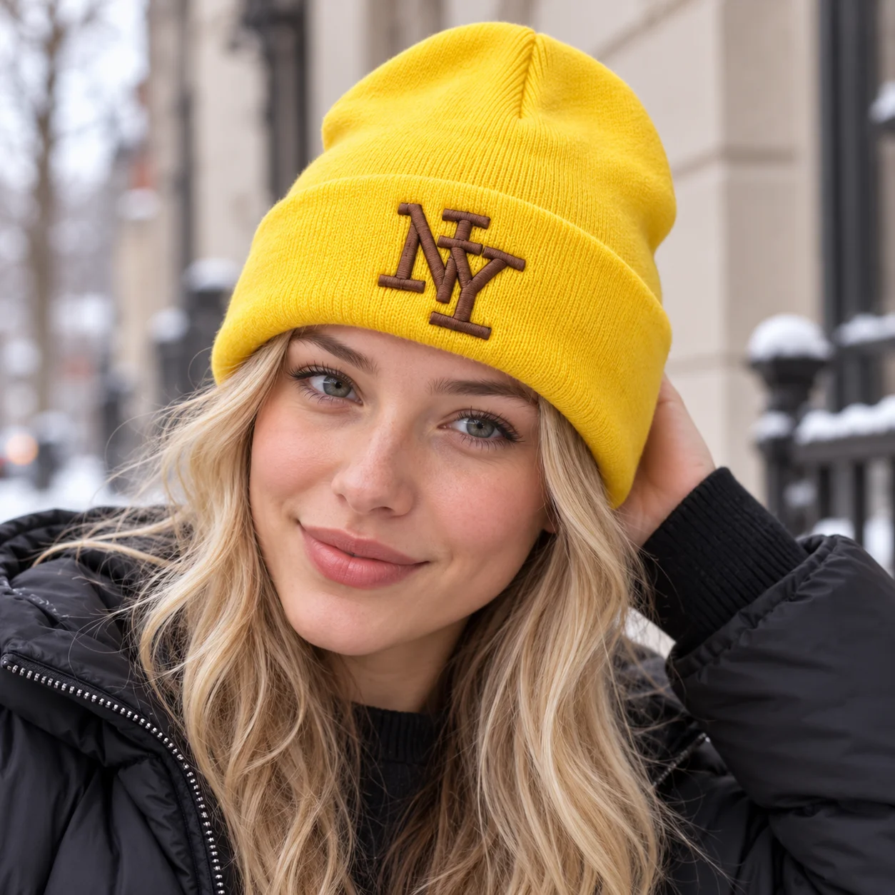 Beanie Cuffed Knit - Gebreide muts met letterborduurwerk, met omslag,