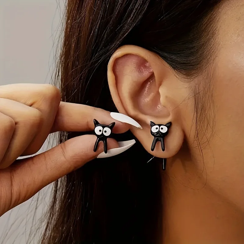 

EVISPOL Black Color Cat Design Stud Earrings Trendy Ins Girls Earrings Cute Women Earring Animal Design Cat Earring Jewelry Gift