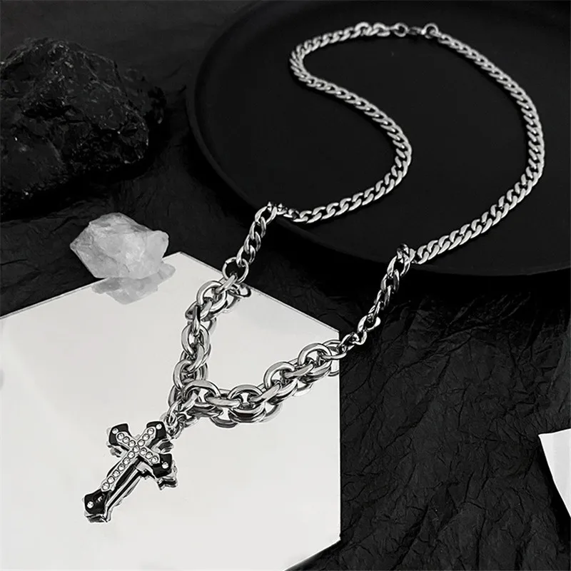 Men's Equatorial Cross Necklace Hanging Men's Accessories