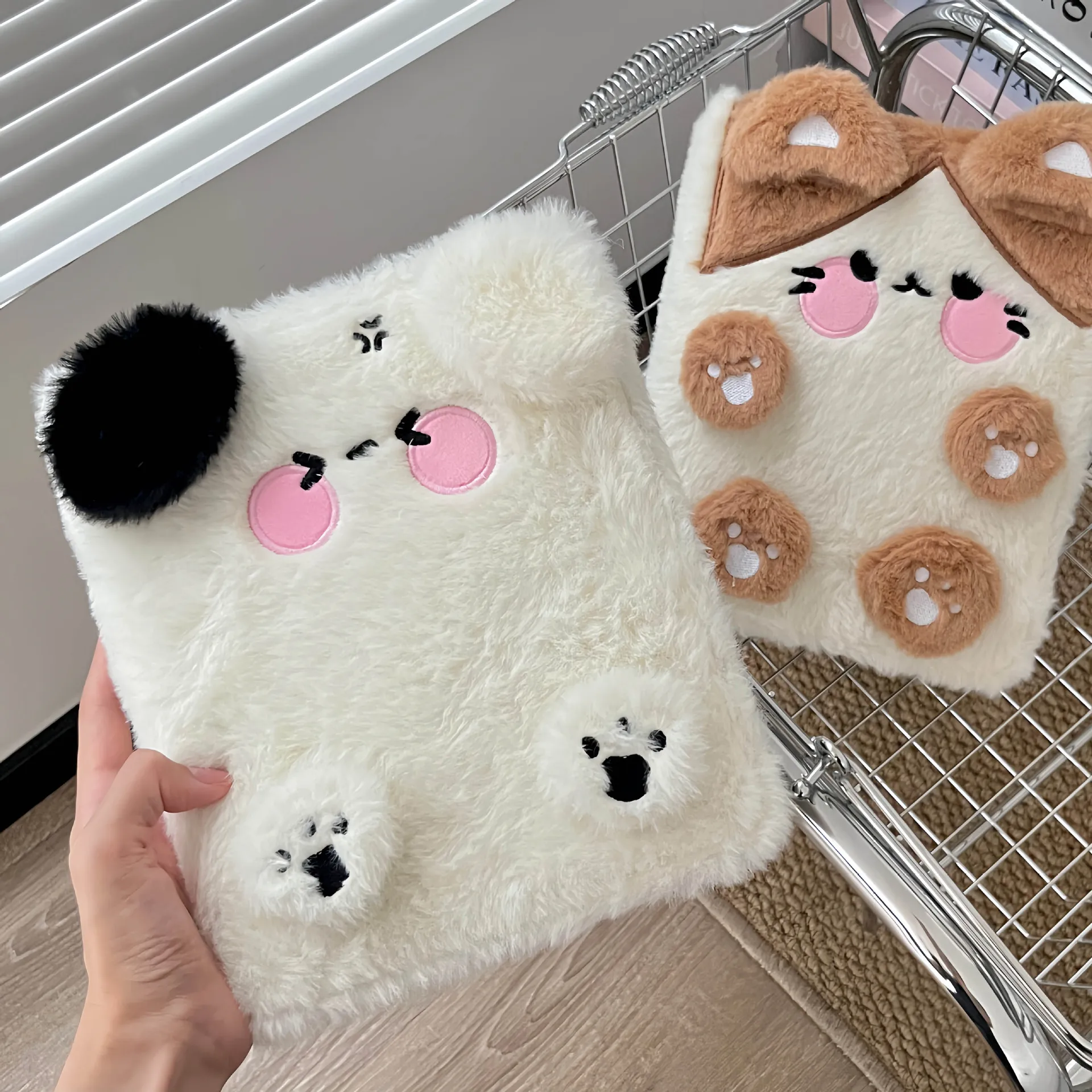 Lindo soporte de tarjeta de carpeta A6 de felpa con diseño de perro y gato, álbum de sesión fotográfica de cuatro bolsillos, libro de almacenamiento coleccionable de ídolo Kpop