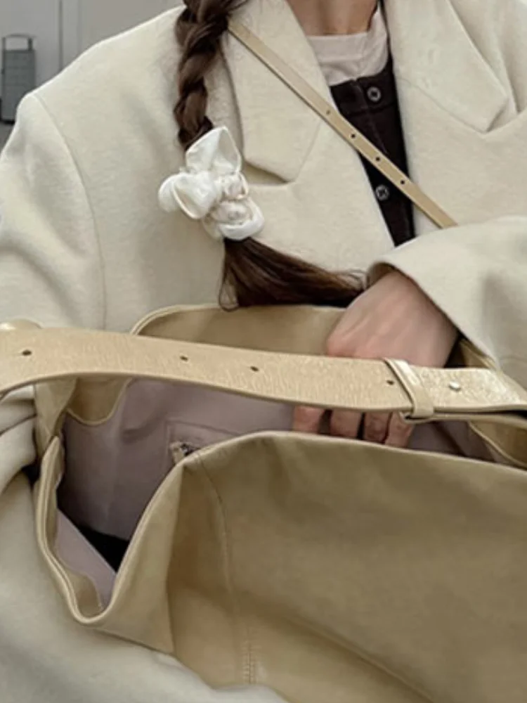 

Retro Double Breasted Solid Long Coats Women Casual Loose White Woolen Maxi Coat Female Winter Elegant Warm Streetwear