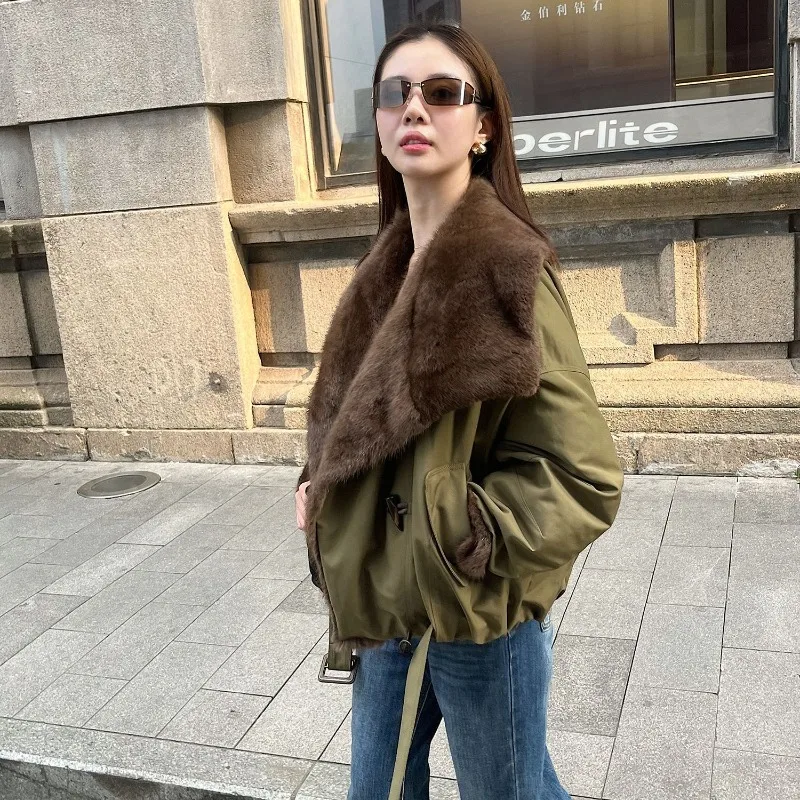 European Imported Mink Big Collar Down Cotton Jacket for Women in Winter 2025New Loose Style Overcoming fur Coat for Short Women