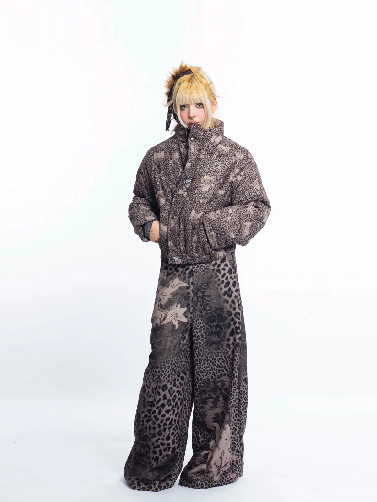 

4REGN Original Leopard Print Cute Cartoon Devil Long Sve High Collar Warm Cotton Jaet Street Sle Loose Fit Winter...