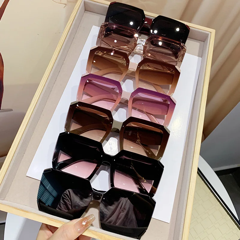 Premium Classic Square Frame Sunglasses UV400 Protection Anti Glare Stylish Fashion Outfit Trendy Unisex All Match Eyewear