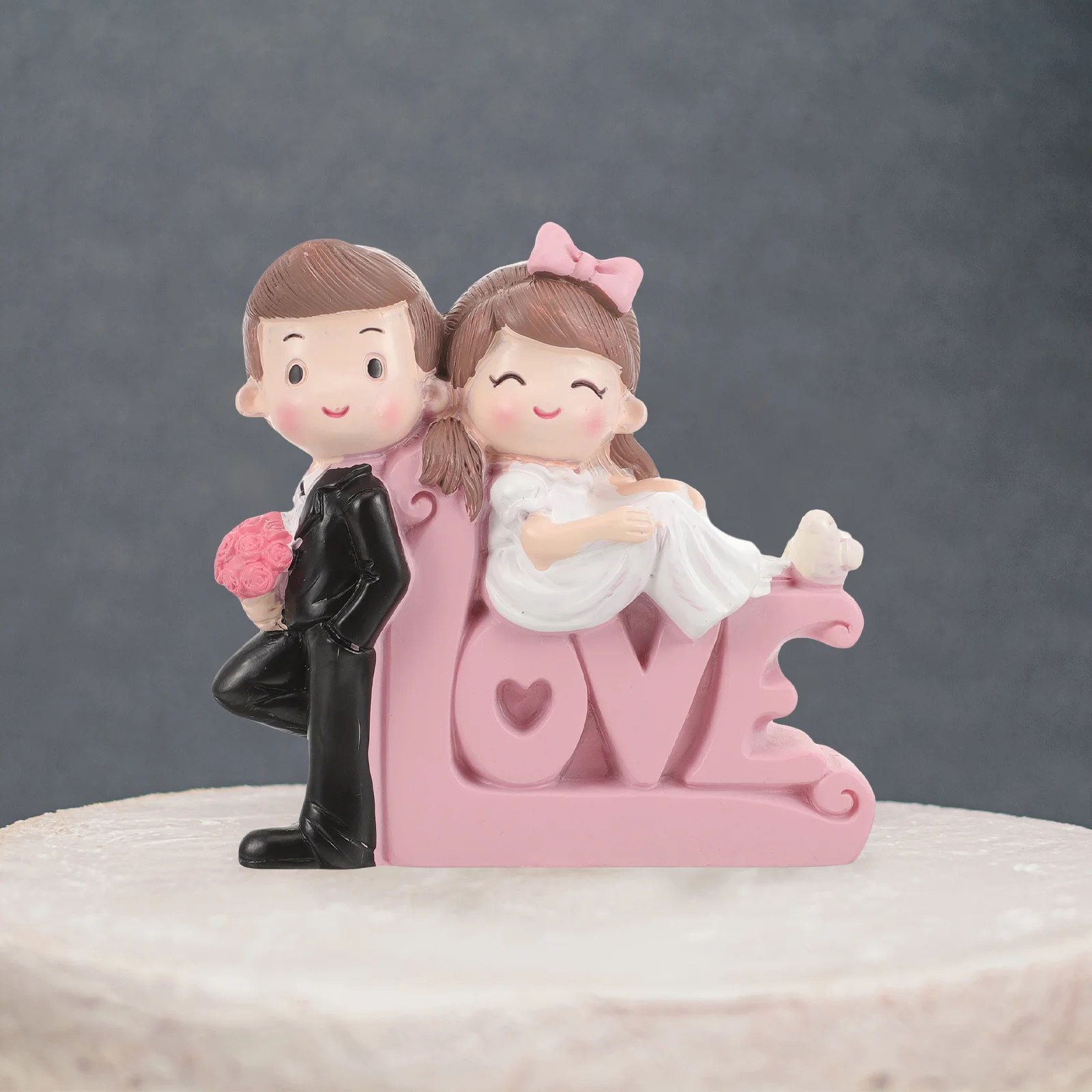 

Brown Resin Motorcycle Couple Cake Topper 1 Piece Elegant Wedding Decor Ride Theme Bridal Shower Party Display Accessory