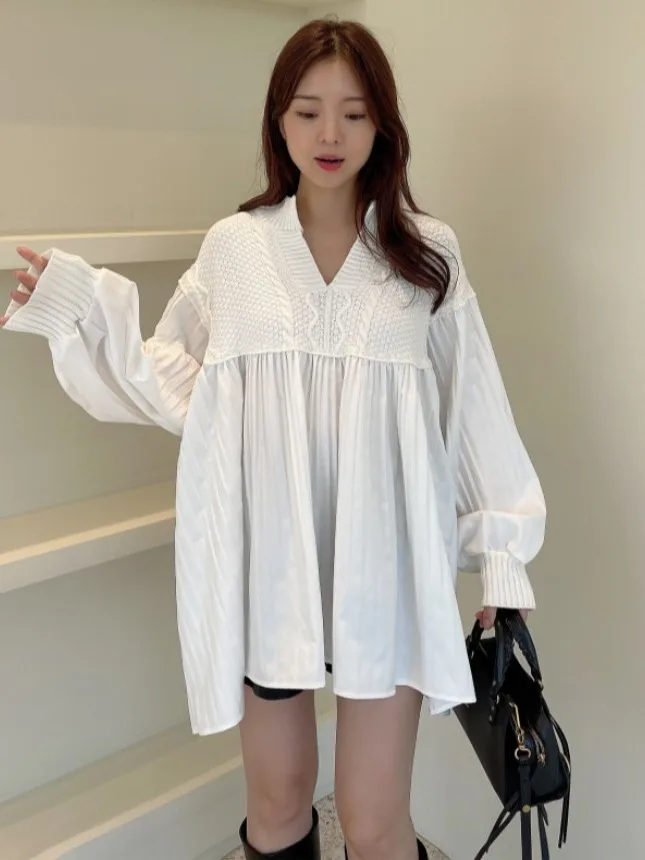 Elegancka bluzka damska w stylu vintage z dekoltem w serek, dzianinowa, luźna, z bufiastymi rękawami, modny jesienny strój, uniwersalna bluzka codzienna.