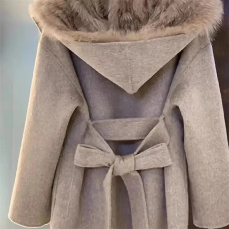 Pink Hooded Coat Women's Autumn Winter Belt Popular Woolen Coat 2026 Fur Coat Fragrant Wind High end Lightweight Short Fur Neck