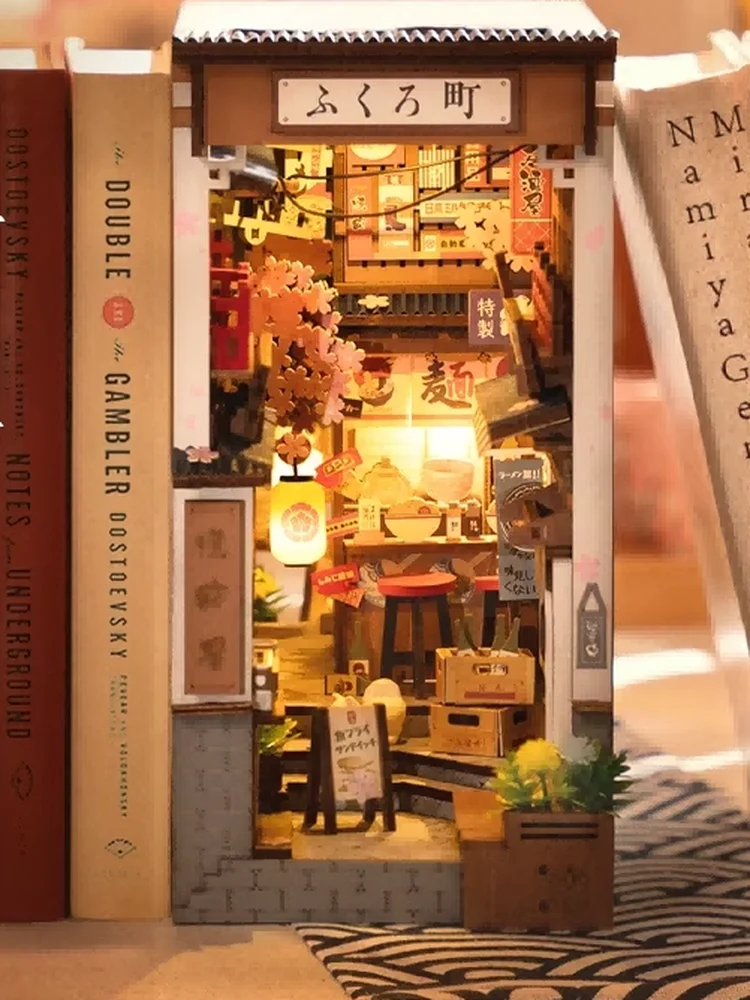 

Rolife DIY Handmade House Assembly Toy 3D Model Festival Gift for Girls Wooden Static Model Building Assembly Kit for Kids