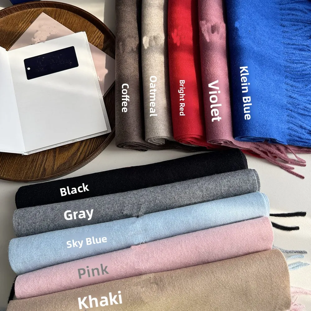 

Winter New Classic Color Camere Scarf Versatile Embroidered Multicolor Ne Warmer for Men And Women Youth Faion