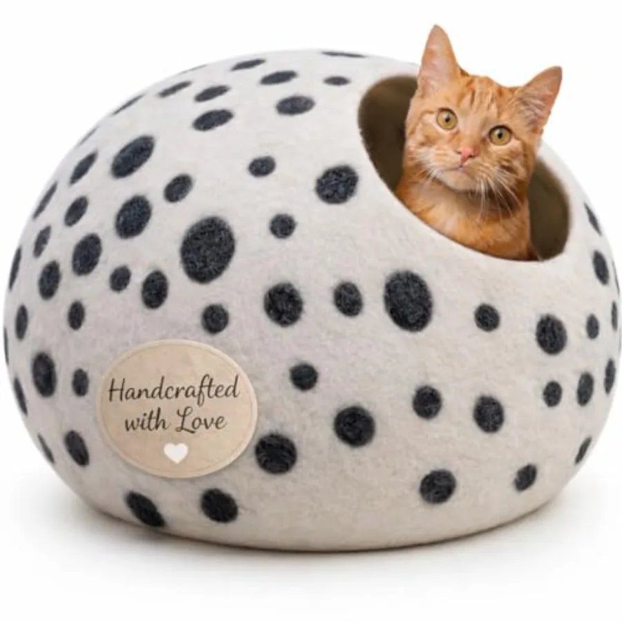 

Luxurious Merino Wool Cat Cave - Foldable Hideaway Pod for Indoor Cats - Premium Felt Kitten Pet Enclosure - Covered Cat House