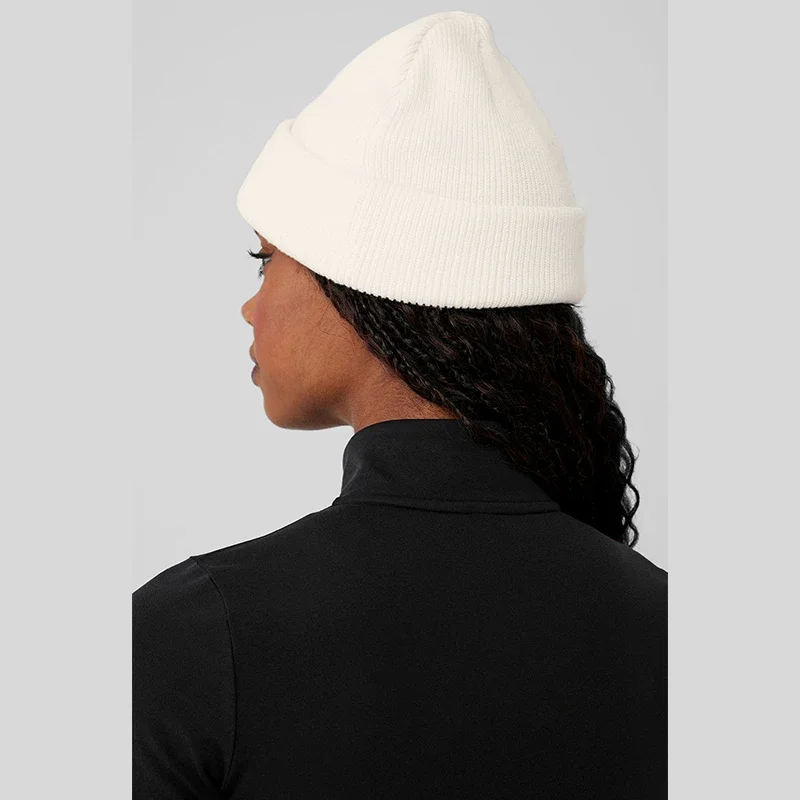 Mutable letter hat warm and comfortable suitable for both men and women ribbed knit hat casual street new fashion