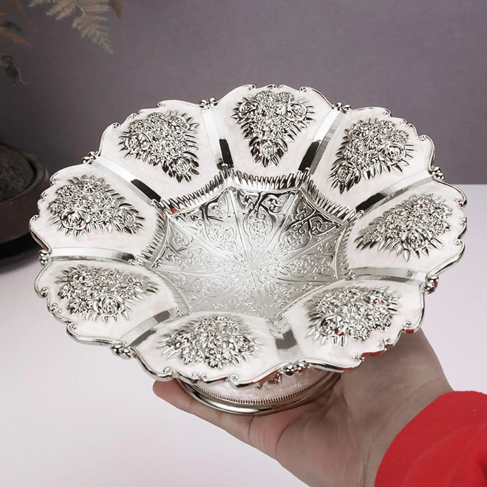 Splendido supporto per torta che serve modello in rilievo con base per la decorazione del barretta di caramelle