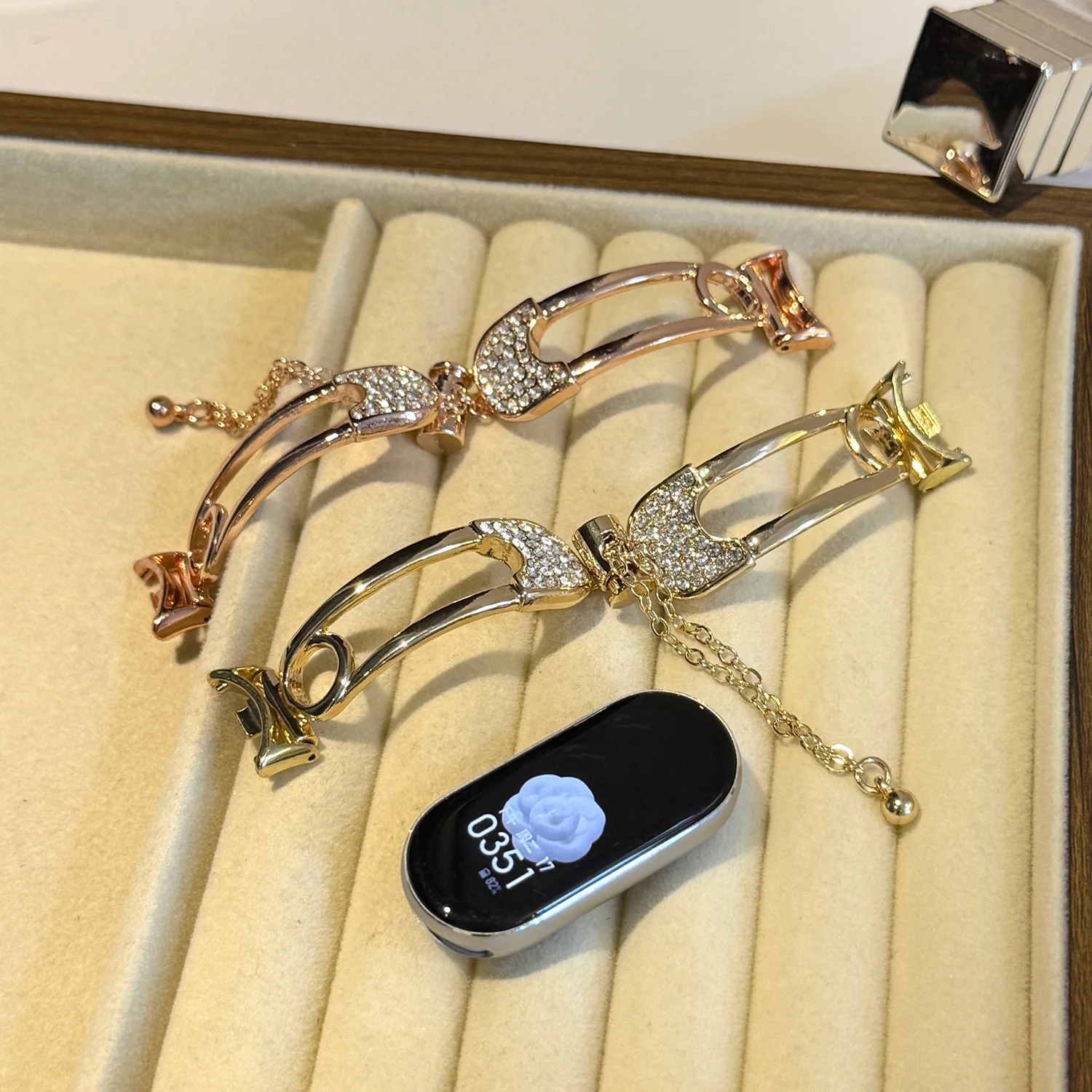 

Ремешок с круглым дизайном и бриллиантами для Xiaomi Band 8/9 Pro, модный женский браслет для Redmi Watch 4/5, универсальный 18/20/22 мм