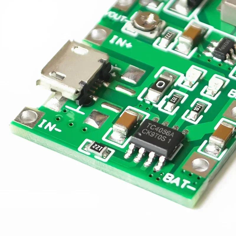 조정 가능한 스텝 업 2A 3.7V 5V 9V 18650 리튬 배터리 충전 방전 통합 모듈