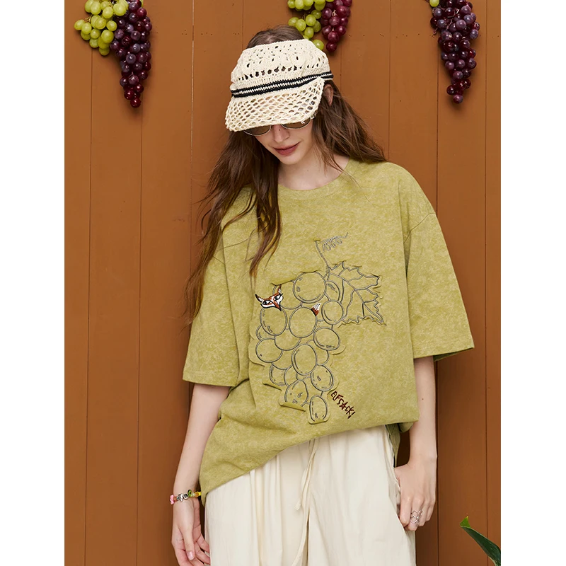 ELFSACK Vintage Washed Grape Print T-Shirt Women Summer Loose Mid-Length Casual Top Design Graphic Tee