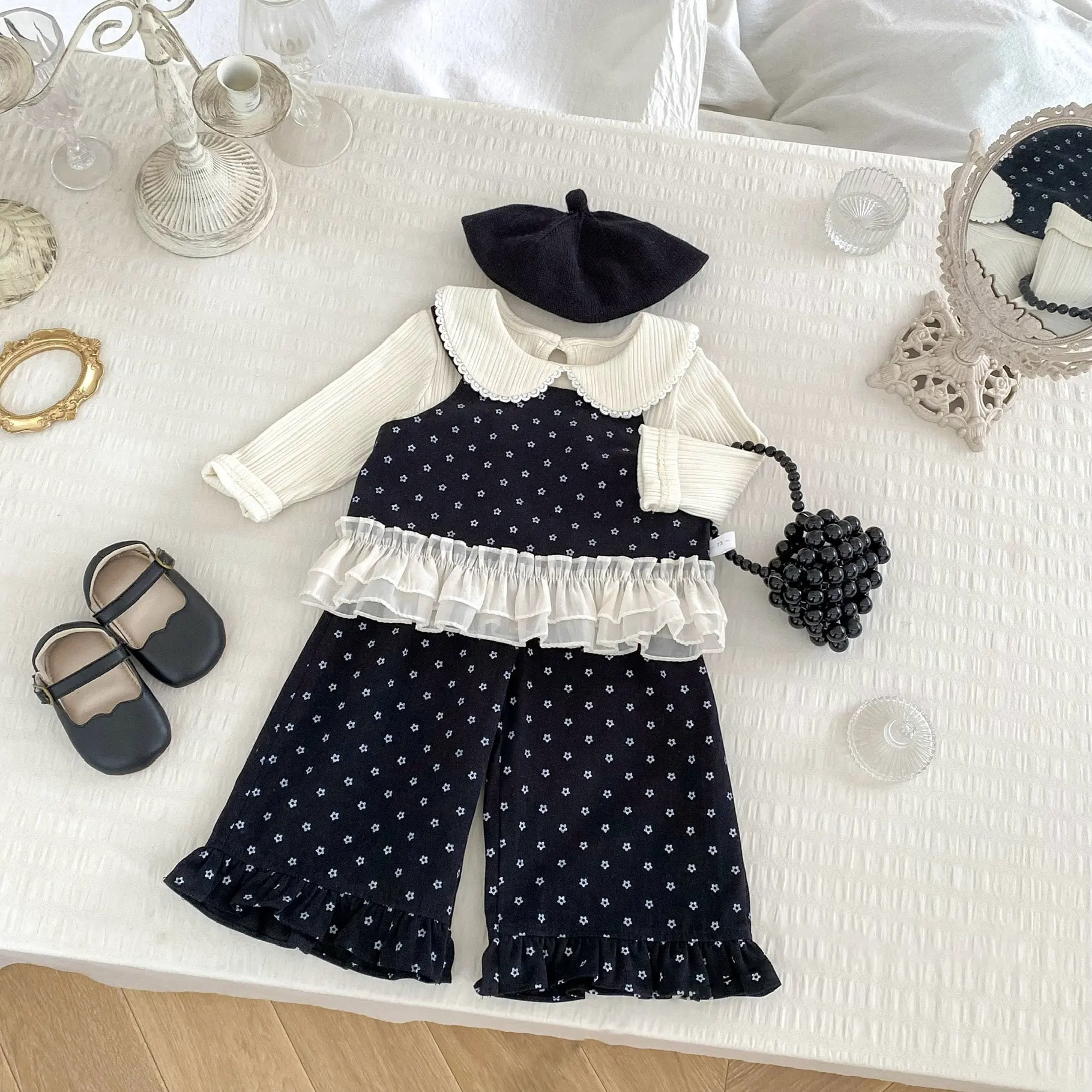 

2025 Autumn New Children Sleeveless Clothes Set Girls Cute Lace Vest + Pants 2pcs Suit Flower Print Kids Toddler Cotton Outfits