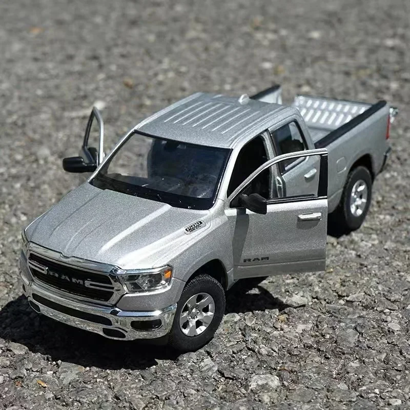 Welly 1/27 Dodge RAM 1500 Alloy Pickup Car Truck Model Diecast Metal Off-road Vehicles Car Model Simulation Collection Kids Gift