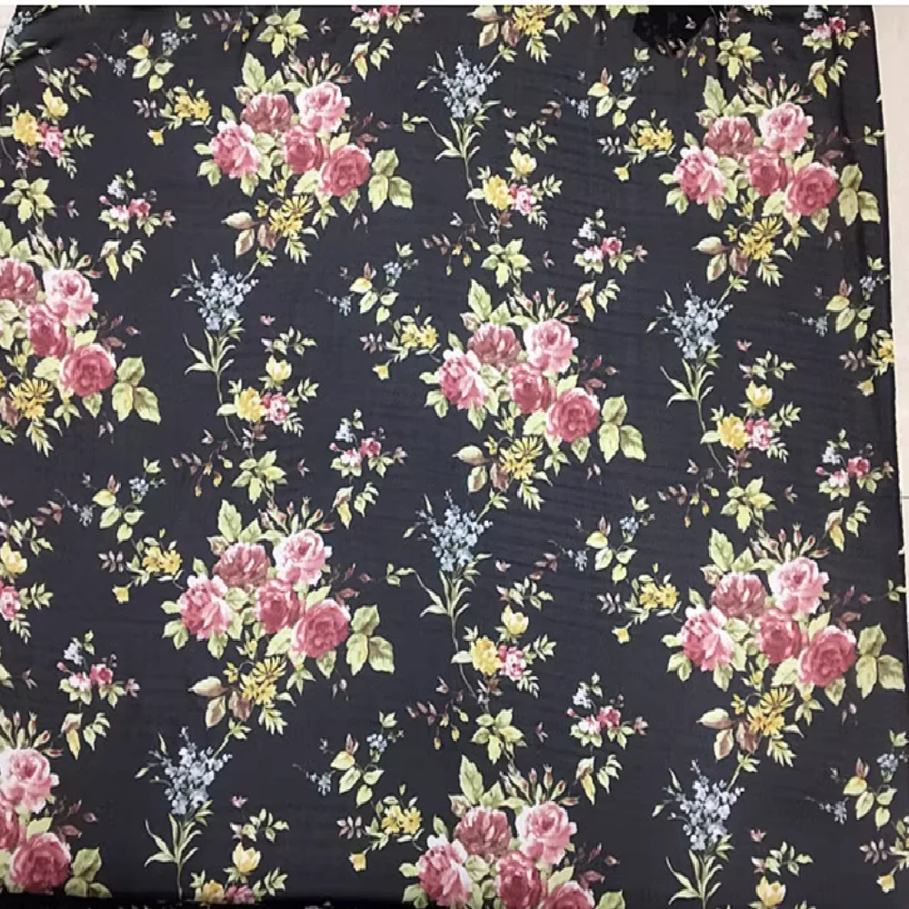 

Dark Color Big Graceful Flower Printing Breathable Light 100% Pure Silk Georgette Fabric for Lady Summer Dress Scarf Shawl