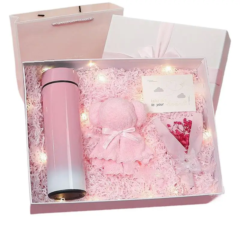 

Mother Day Basket Decorative Bear Themed Basket Set Of 4 Insulated Mugs Flower Greeting Cards Package Bag With Towel For