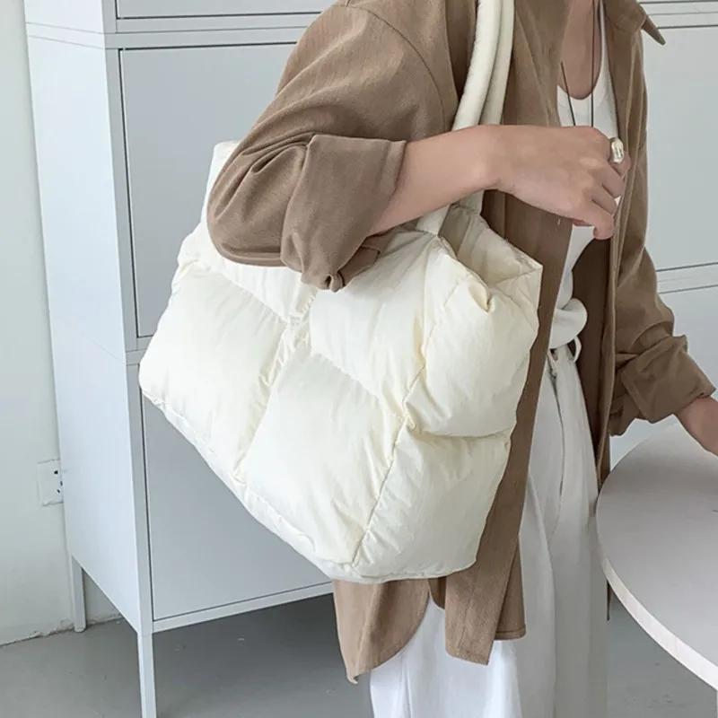 Large Capacity Cloud Bag Shoulder Bags Women Down Cotton Jacket Bags Fashion Simple College Student Tote Bag Handbags 2024 New